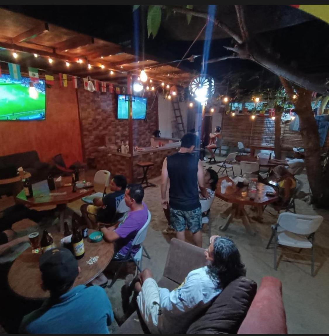 Hostel Cafe El Pescador Пуерто Ескондидо Екстериор снимка